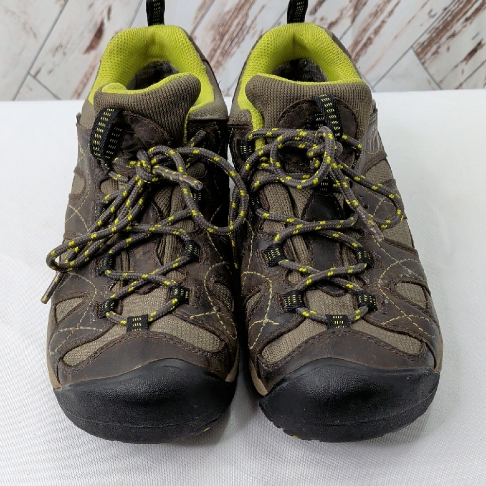 Keen Shasta Waterproof Hiking Shoe